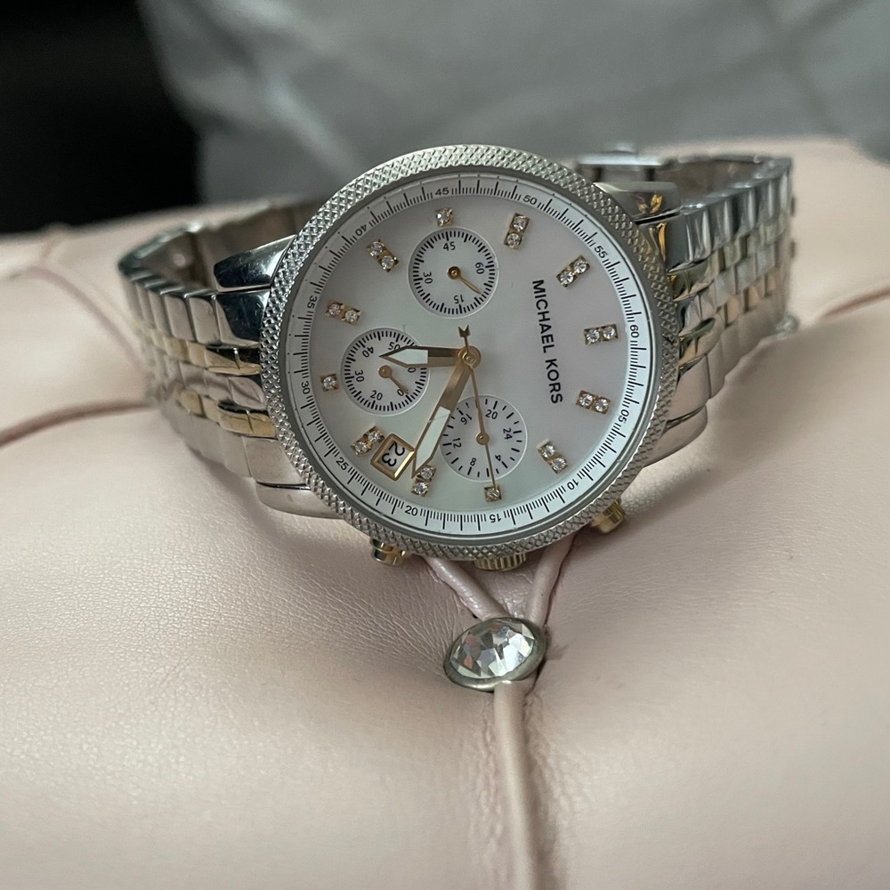 Michael Kors Ritz MK5057 womens quartz watch